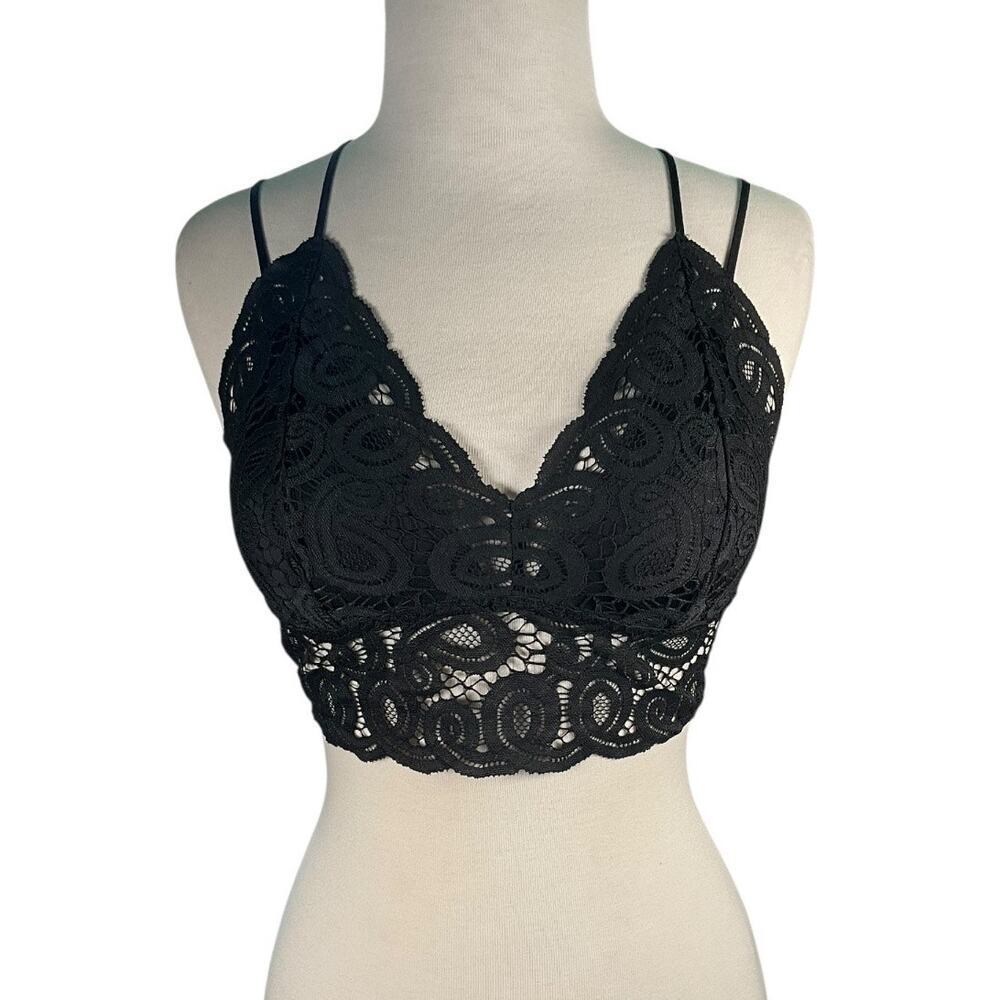 Victoria’s Secret Black Lace Bralette Criss Cross Back Lightly Padded Medium